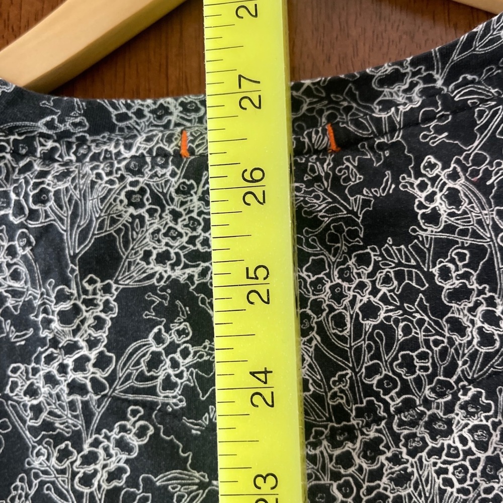 Robert Graham Mens Floral Sinful Skull  T-Shirt Black Size L Short Sleeve Cotton - Picture 5 of 6